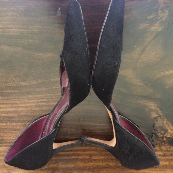 Ann Taylor Black Fur pointy toe Pumps - Picture 3 of 5